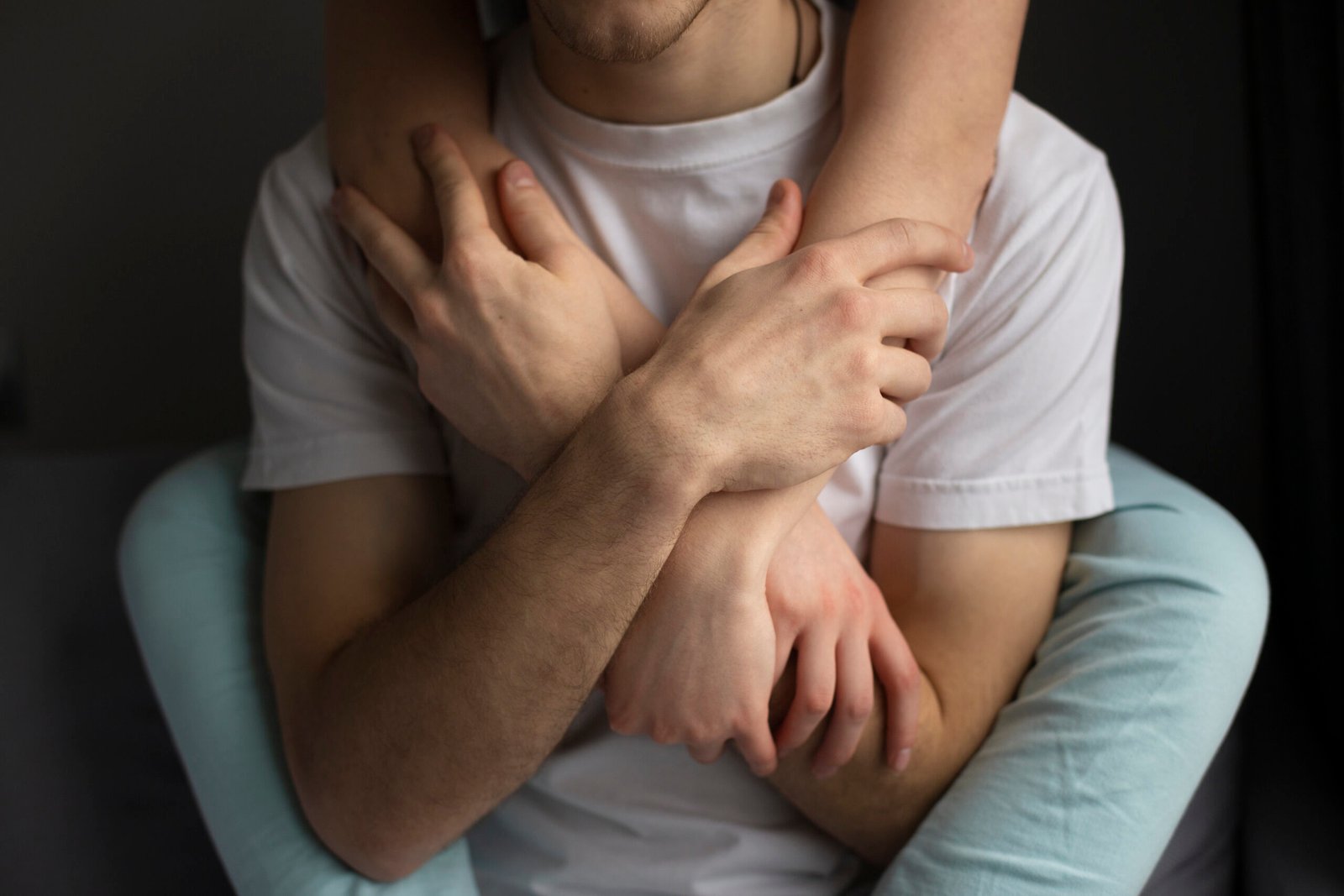 Dependência emocional: quando o relacionamento começa a ocupar espaço demais na sua vida